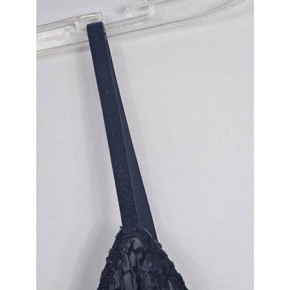 Skims Triangle logo bra Nwt - Picture 3 of 8